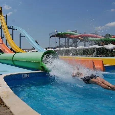 Summer Dreams -apartcomplex Sluneční pobřeží