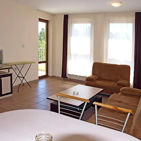 Summer Dreams -apartcomplex Sluneční pobřeží