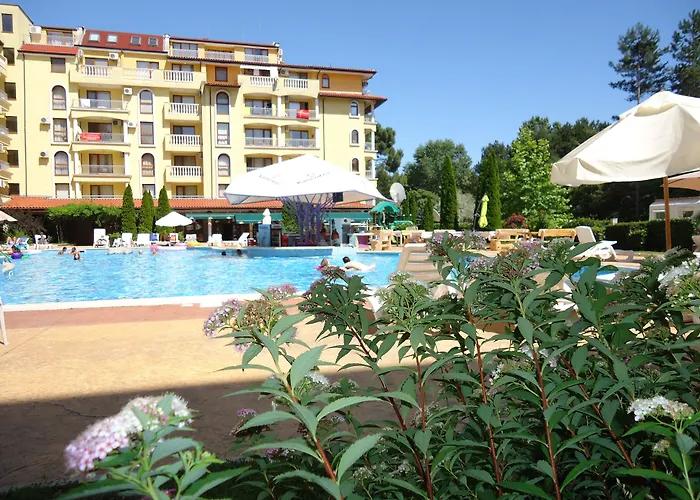 Summer Dreams -apartcomplex